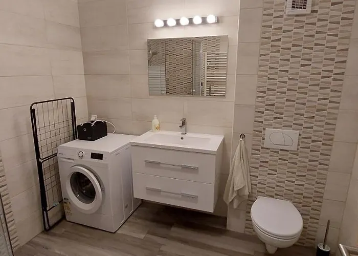 Laguna Apartman *